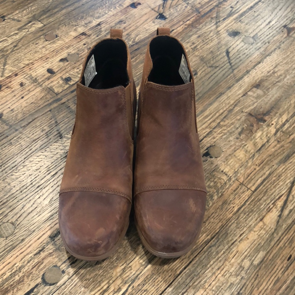 Sorel Evie brown booties size 7